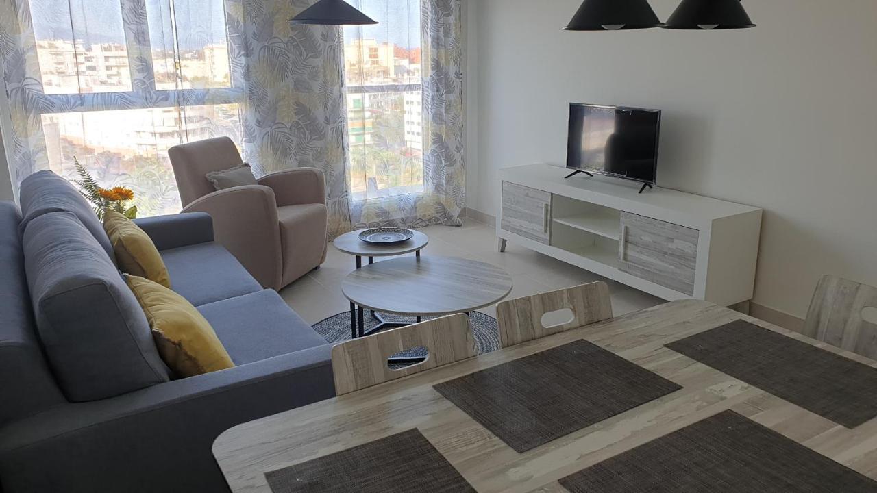 Estepona Puerto Apartment Ngoại thất bức ảnh